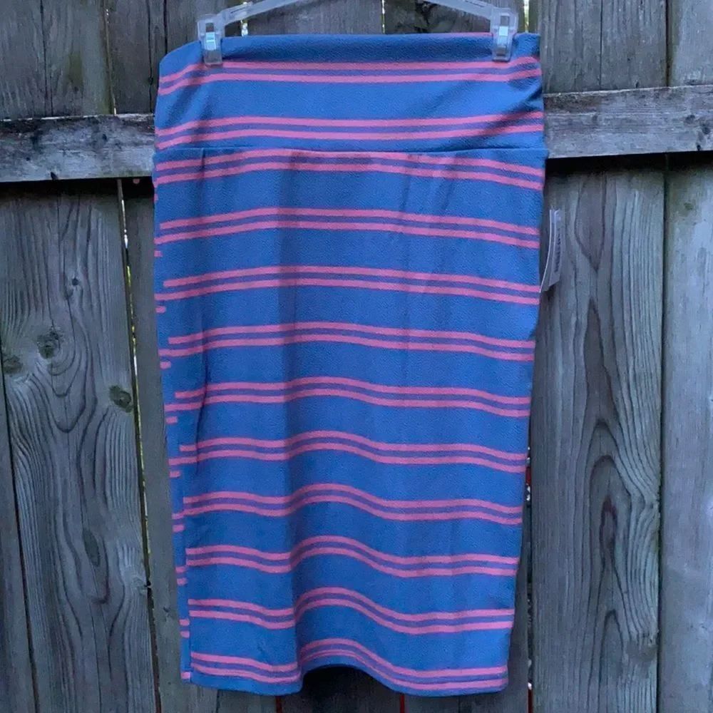 Lularoe Skirt sz. S NWT